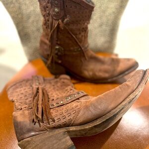 Liberty Black western boot